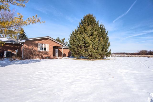 8547 N Old Fort Wayne Road, Roanoke, IN 46783