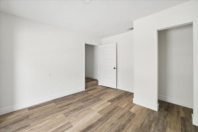 2347 Village Way, Dallas, TX 75216