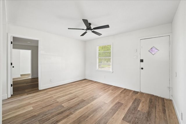 2347 Village Way, Dallas, TX 75216