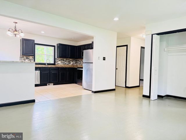 19002 RED OAK LN, Triangle, VA 22172