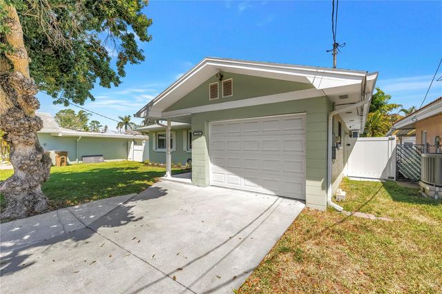 310 12TH AVENUE, Indian Rocks Beach, FL 33785