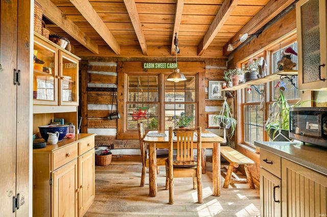 5175 Beanblossom Road, Nashville, IN 47448