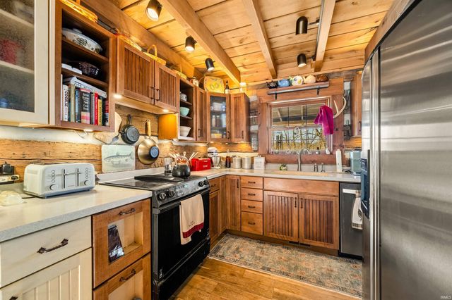 5175 Beanblossom Road, Nashville, IN 47448