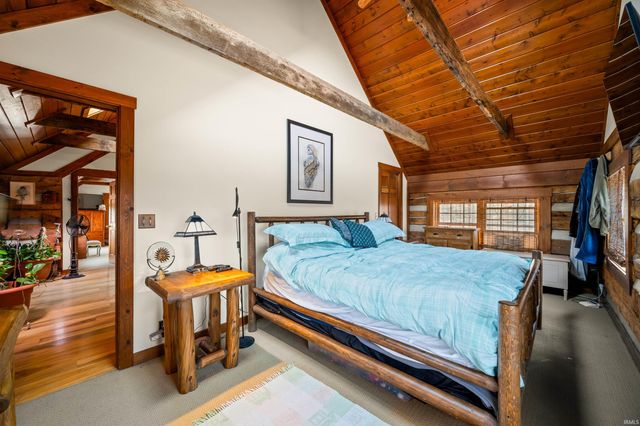 5175 Beanblossom Road, Nashville, IN 47448