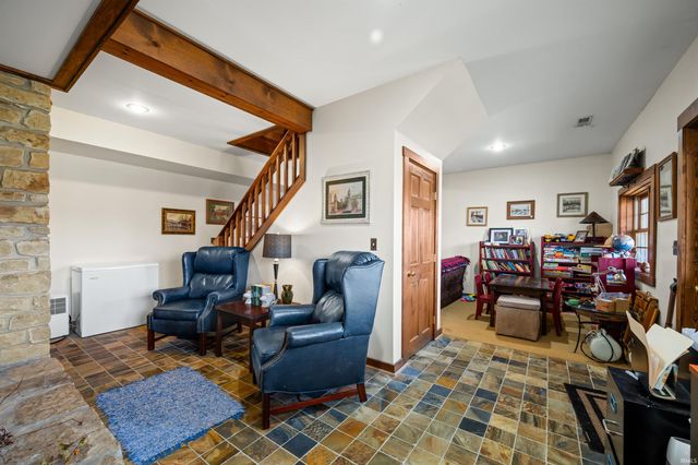 5175 Beanblossom Road, Nashville, IN 47448