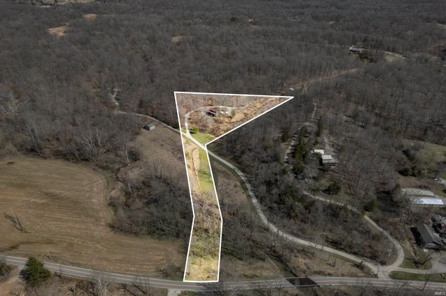 5175 Beanblossom Road, Nashville, IN 47448