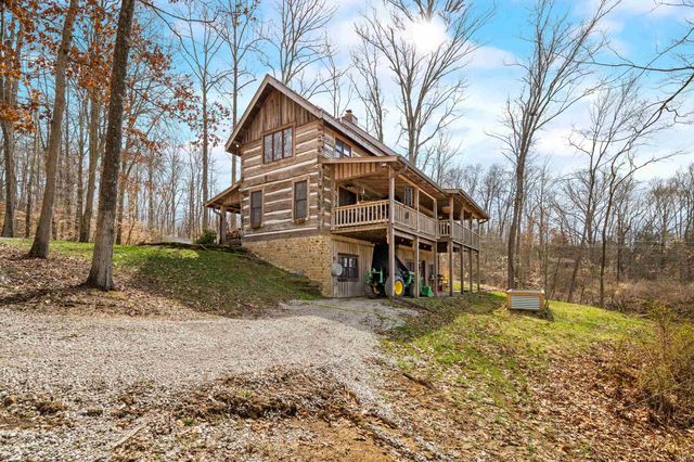5175 Beanblossom Road, Nashville, IN 47448