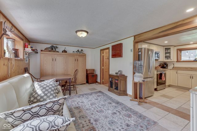 7074 Raccoon, Nineveh, IN 46164