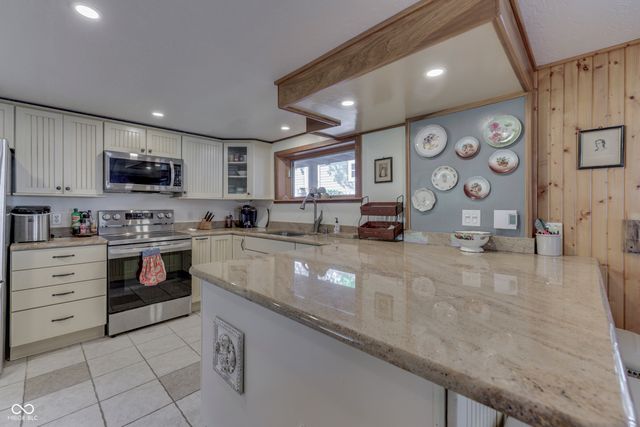 7074 Raccoon, Nineveh, IN 46164