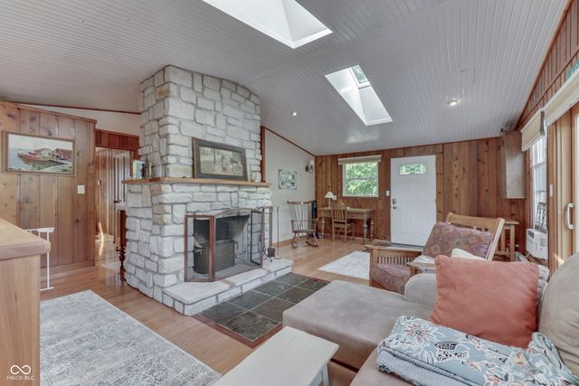 7074 Raccoon, Nineveh, IN 46164