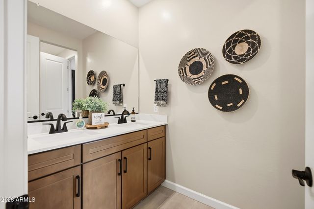 17490 W SOUTHGATE Avenue, Goodyear, AZ 85338