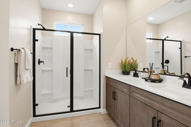 17490 W SOUTHGATE Avenue, Goodyear, AZ 85338