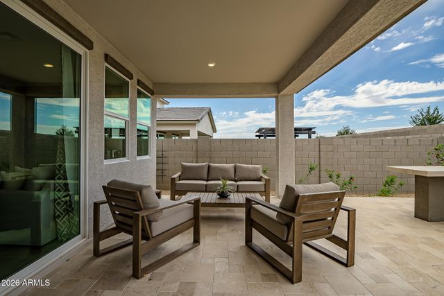 17490 W SOUTHGATE Avenue, Goodyear, AZ 85338