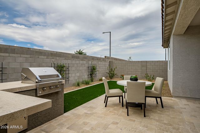 17490 W SOUTHGATE Avenue, Goodyear, AZ 85338