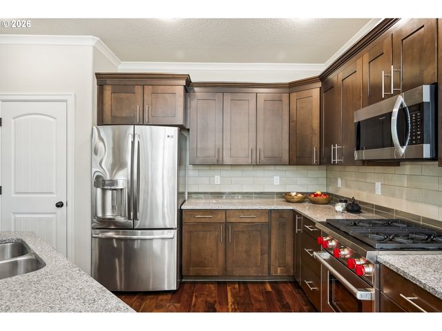 9820 Sw 55TH Ave, Portland, OR 97219