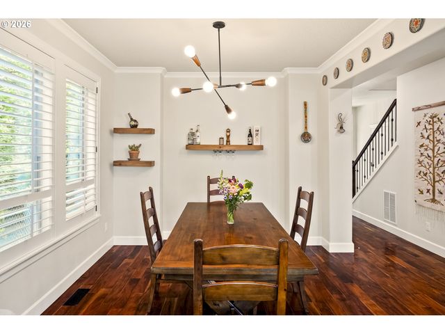 9820 Sw 55TH Ave, Portland, OR 97219