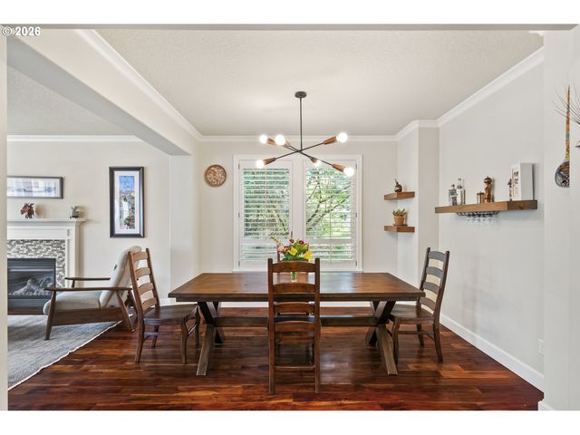 9820 Sw 55TH Ave, Portland, OR 97219
