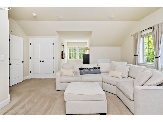 9820 Sw 55TH Ave, Portland, OR 97219