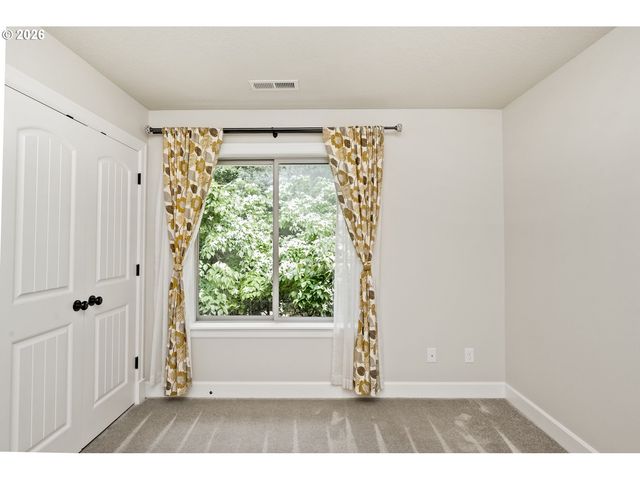 9820 Sw 55TH Ave, Portland, OR 97219