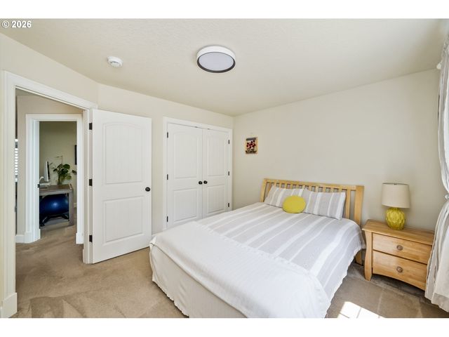 9820 Sw 55TH Ave, Portland, OR 97219