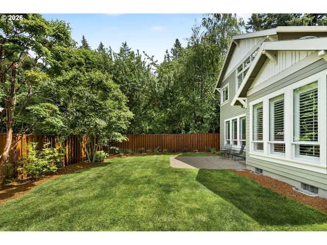 9820 Sw 55TH Ave, Portland, OR 97219