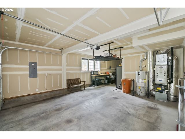 9820 Sw 55TH Ave, Portland, OR 97219