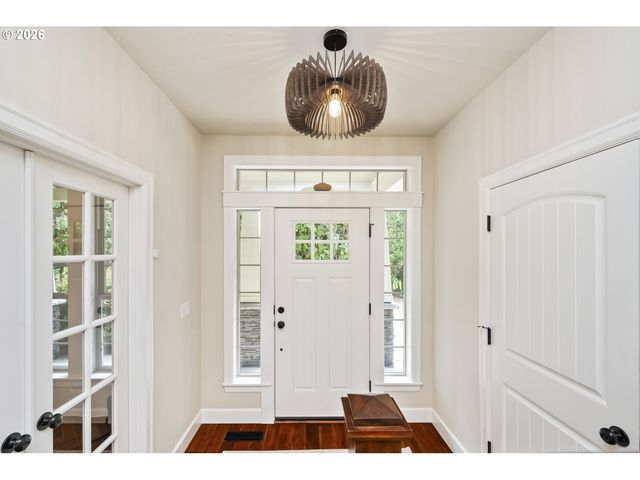 9820 Sw 55TH Ave, Portland, OR 97219