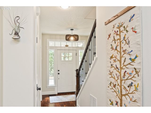 9820 Sw 55TH Ave, Portland, OR 97219