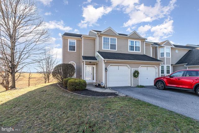 6280 SPRING KNOLL DR, Harrisburg, PA 17111