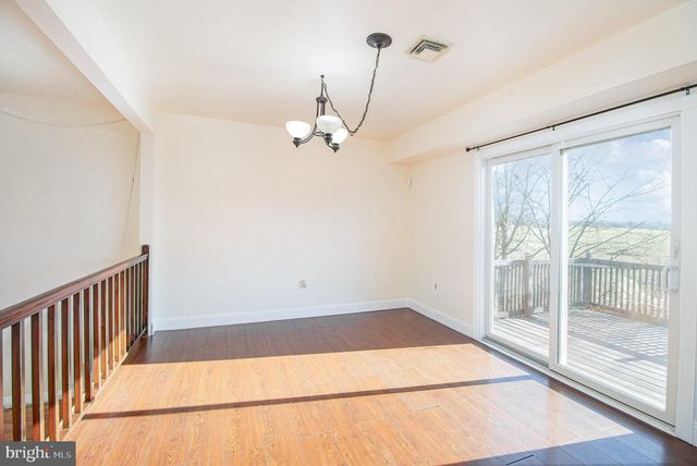 6280 SPRING KNOLL DR, Harrisburg, PA 17111