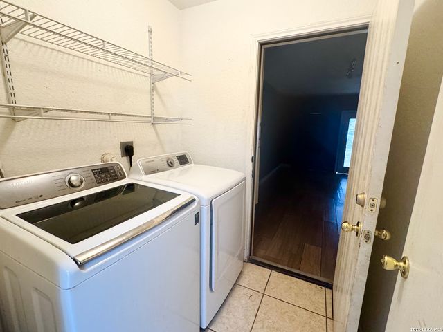 2110 Hollow Cir, San Antonio, TX 78227