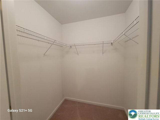 4176 Bunker Hill Drive South, Upper Saucon Twp, PA 18036