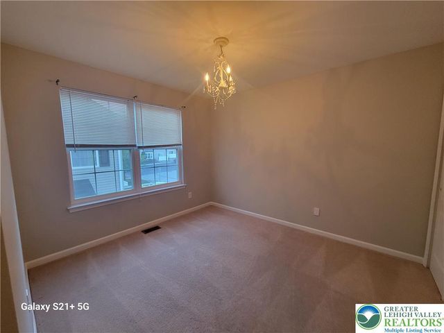 4176 Bunker Hill Drive South, Upper Saucon Twp, PA 18036