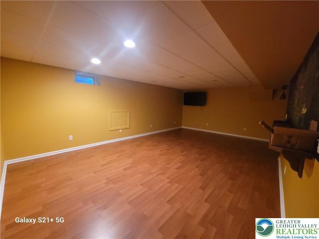 4176 Bunker Hill Drive South, Upper Saucon Twp, PA 18036