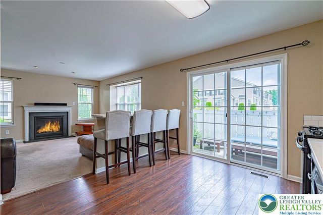 4176 Bunker Hill Drive South, Upper Saucon Twp, PA 18036