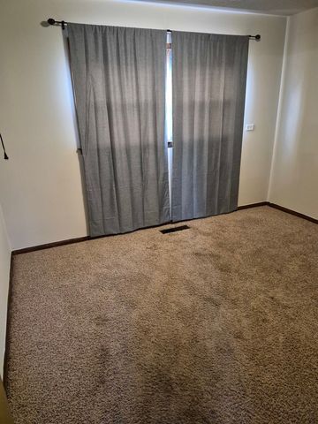 12749 S Escanaba Avenue, Chicago, IL 60633