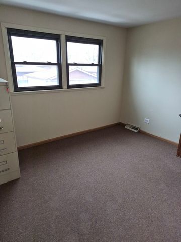 12749 S Escanaba Avenue, Chicago, IL 60633