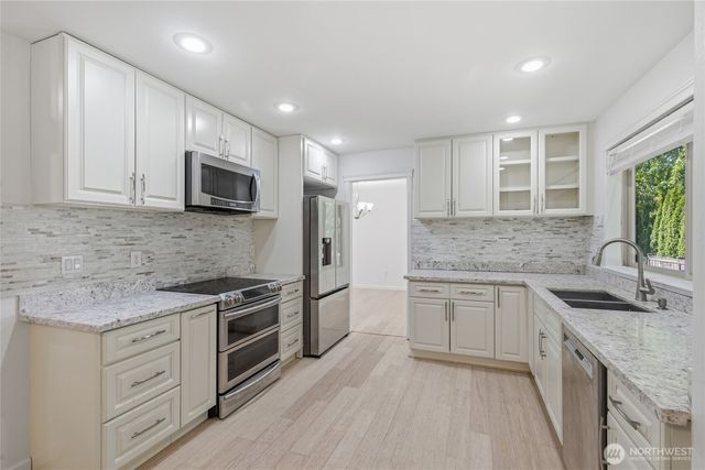 12708 NE 101 Place, Kirkland, WA 98033