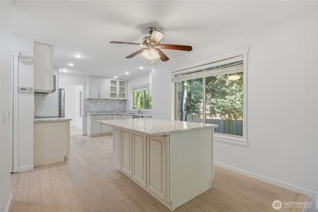 12708 NE 101 Place, Kirkland, WA 98033