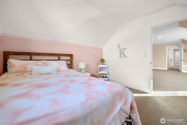 109 W 2nd Street, Nooksack, WA 98276