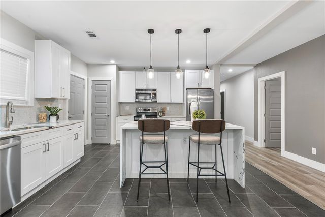 604 S Fitzhugh Avenue, Dallas, TX 75223