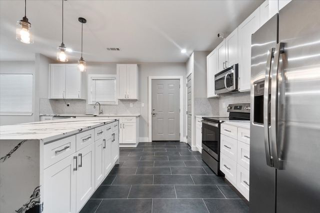 604 S Fitzhugh Avenue, Dallas, TX 75223