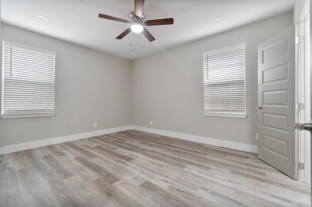 604 S Fitzhugh Avenue, Dallas, TX 75223