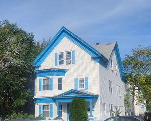 100-102 E Haverhill St, Lawrence, MA 01841