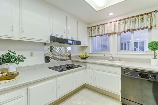 2190 Via Mariposa B, Laguna Woods, CA 92637