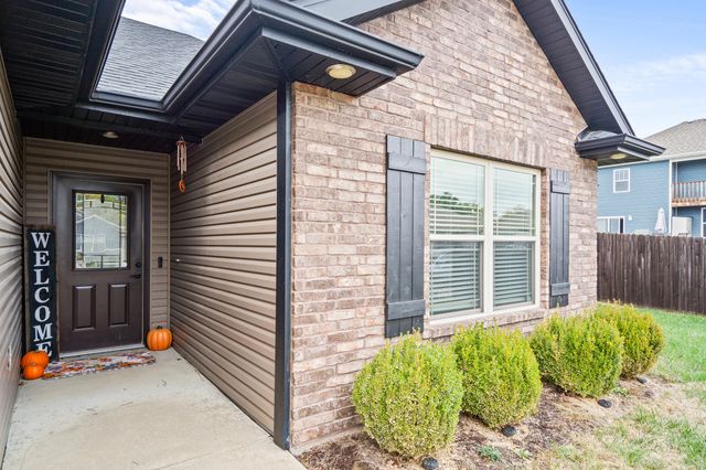 5811 MISTY SPRINGS WAY, Columbia, MO 65202