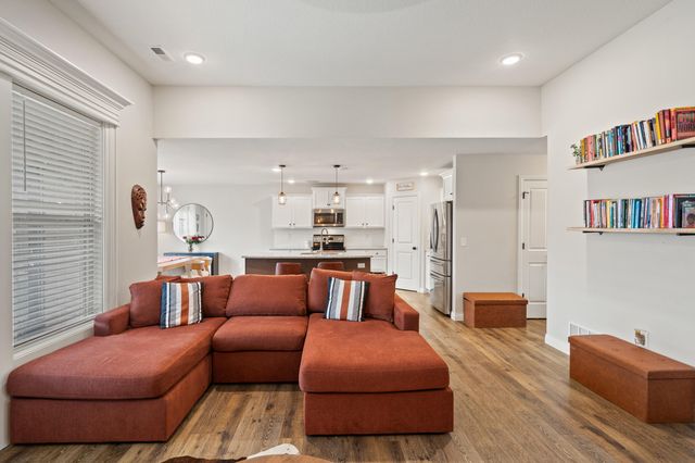 5811 MISTY SPRINGS WAY, Columbia, MO 65202