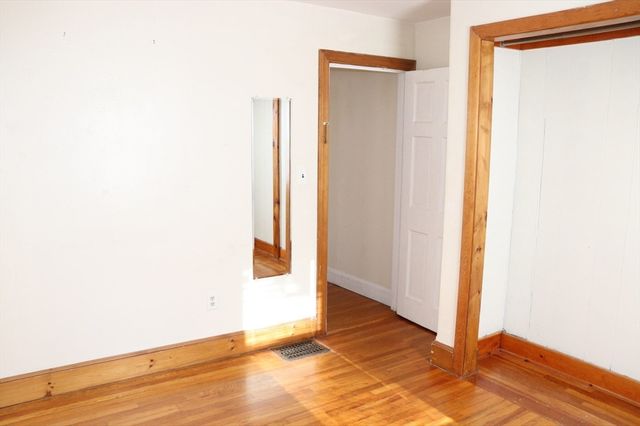 40 Baker Ave 1, Quincy, MA 02169