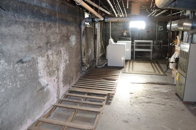 40 Baker Ave 1, Quincy, MA 02169