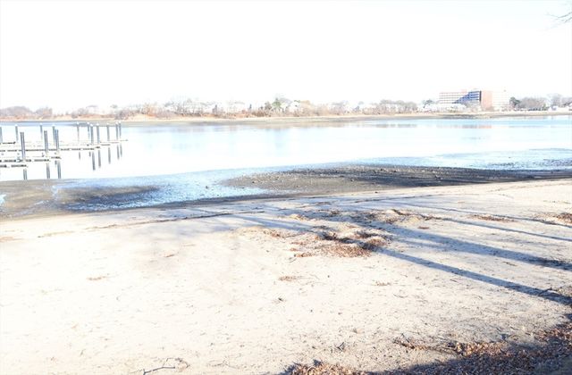 40 Baker Ave 1, Quincy, MA 02169